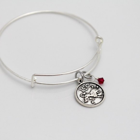 July Leo Adjustable Charm Bangle - Handmade Zodiac Bracelet - Picture 7 of 11
